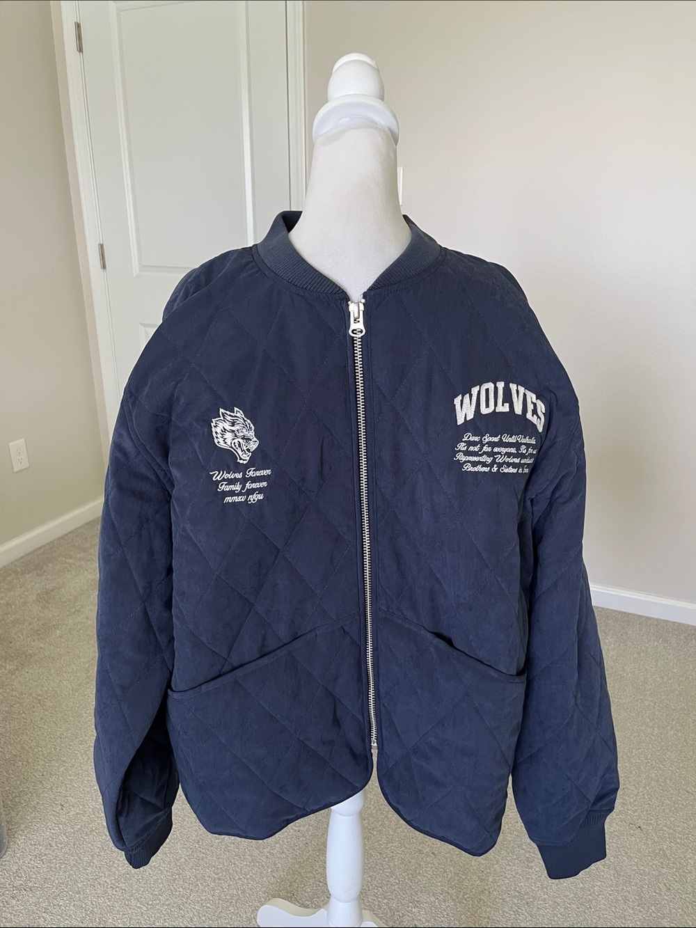 NWT Darc Sport Darco Navy Quilted Wolves Bomber Jacket Size XL